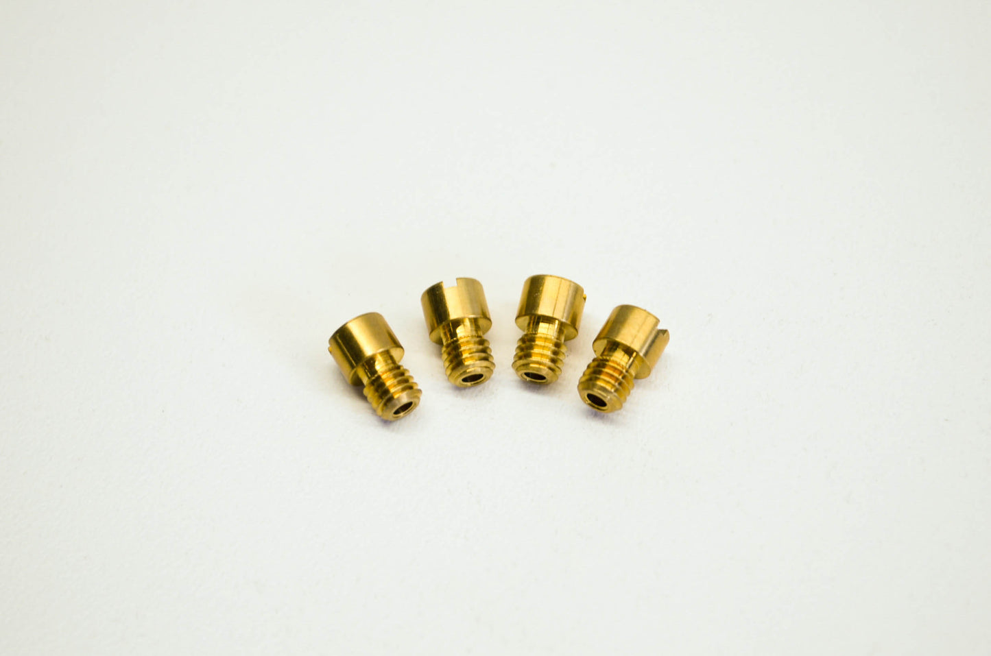 New Dynojet DJ 140 _ DJ Series Individual Main Jets Qty 4 NOS