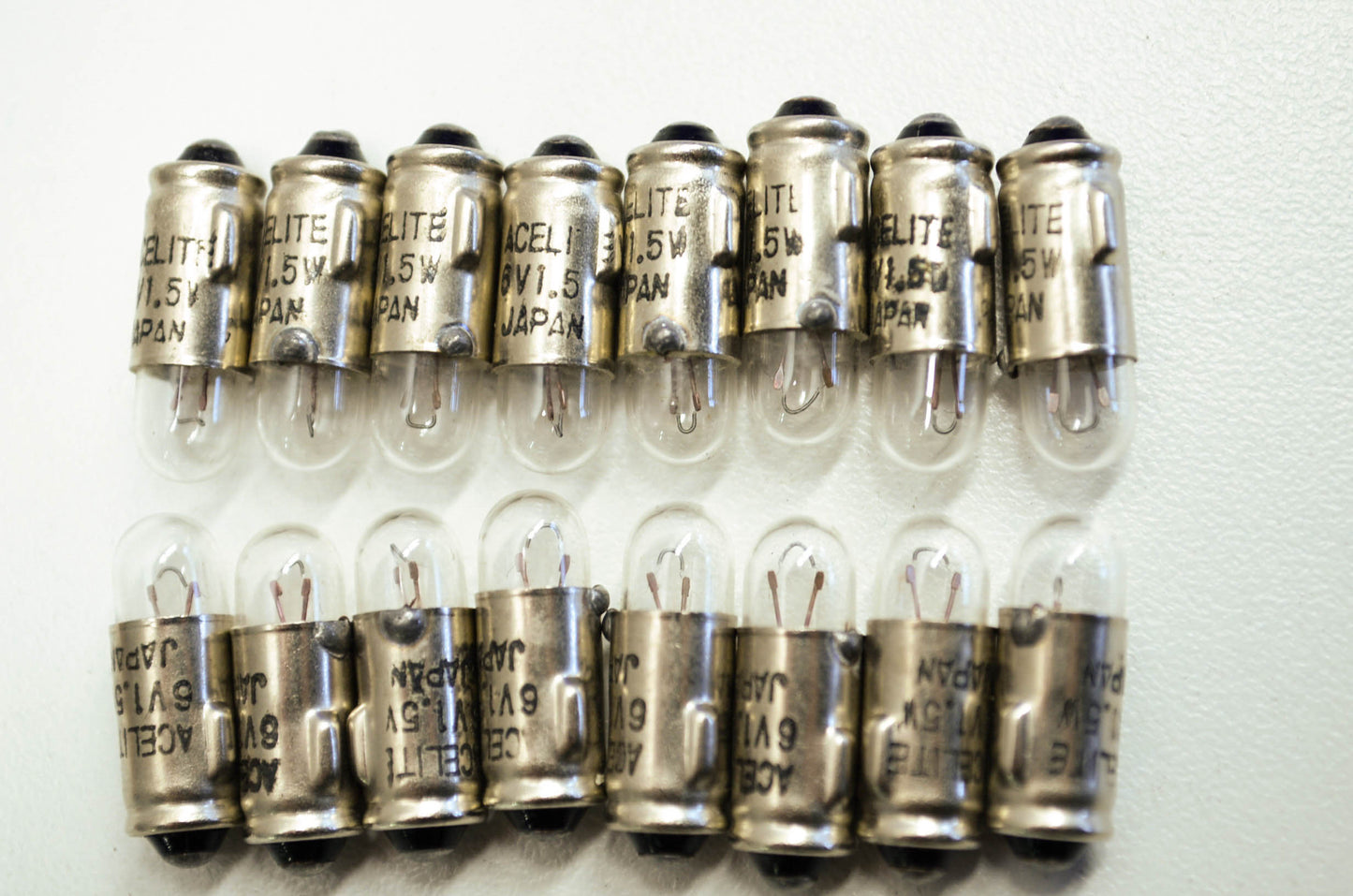New Acelite Replacement Light Bulbs 6v 1.5w Qty 16 NOS