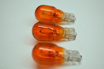 New K&S Marker Lights Small Flat Replacement Bulb Amber Qty 3 NOS