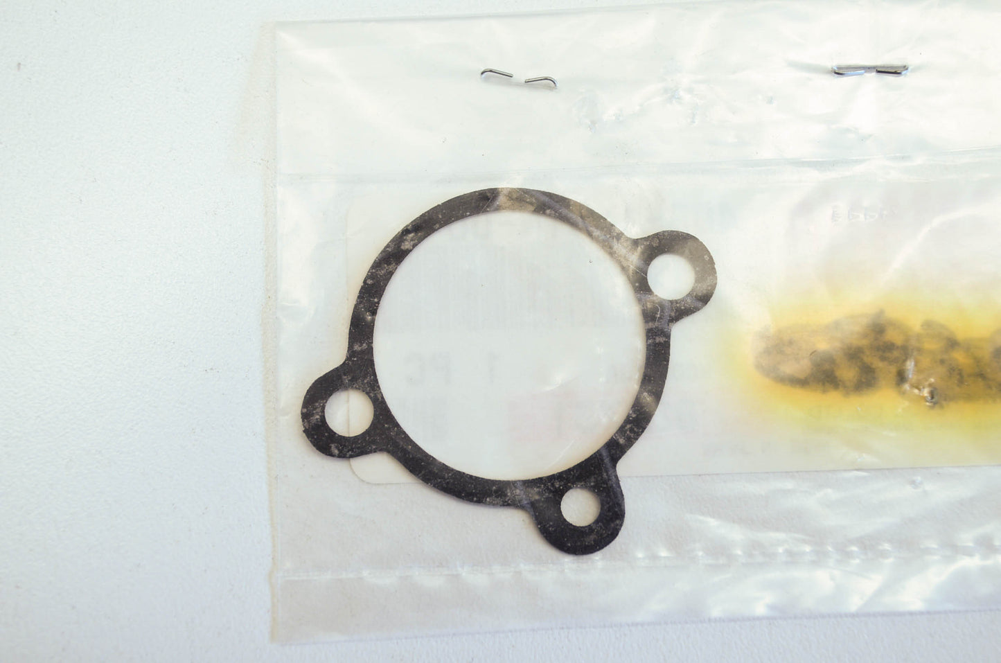 OEM Yamaha 4db-1131n-00-00 Holder Gasket NOS