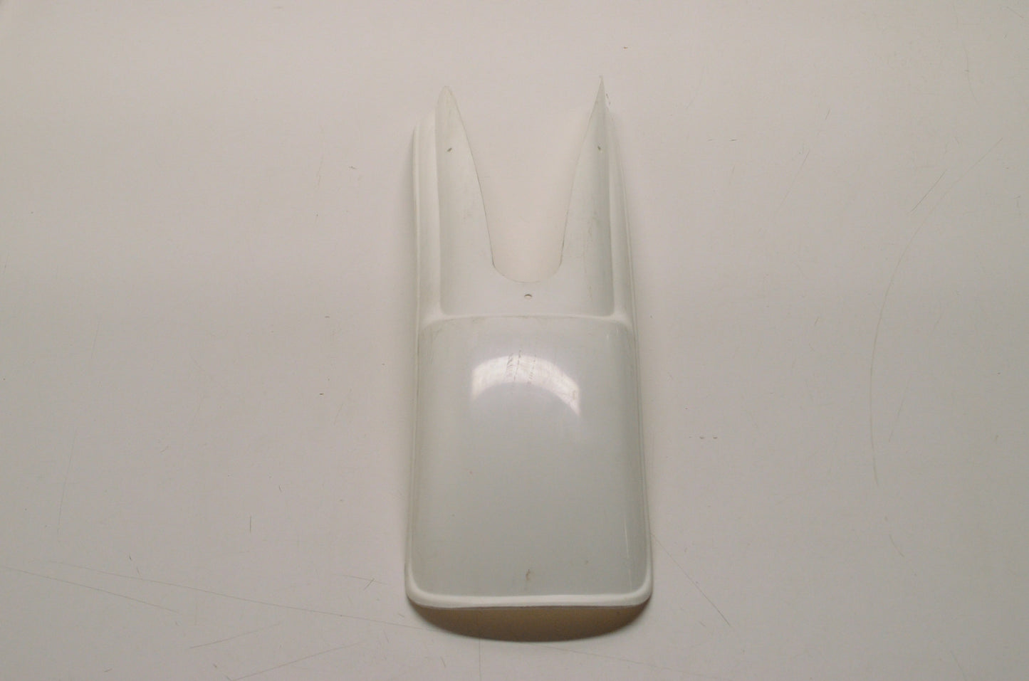 OEM Yamaha 483-21551-01-00 Over Fender NOS