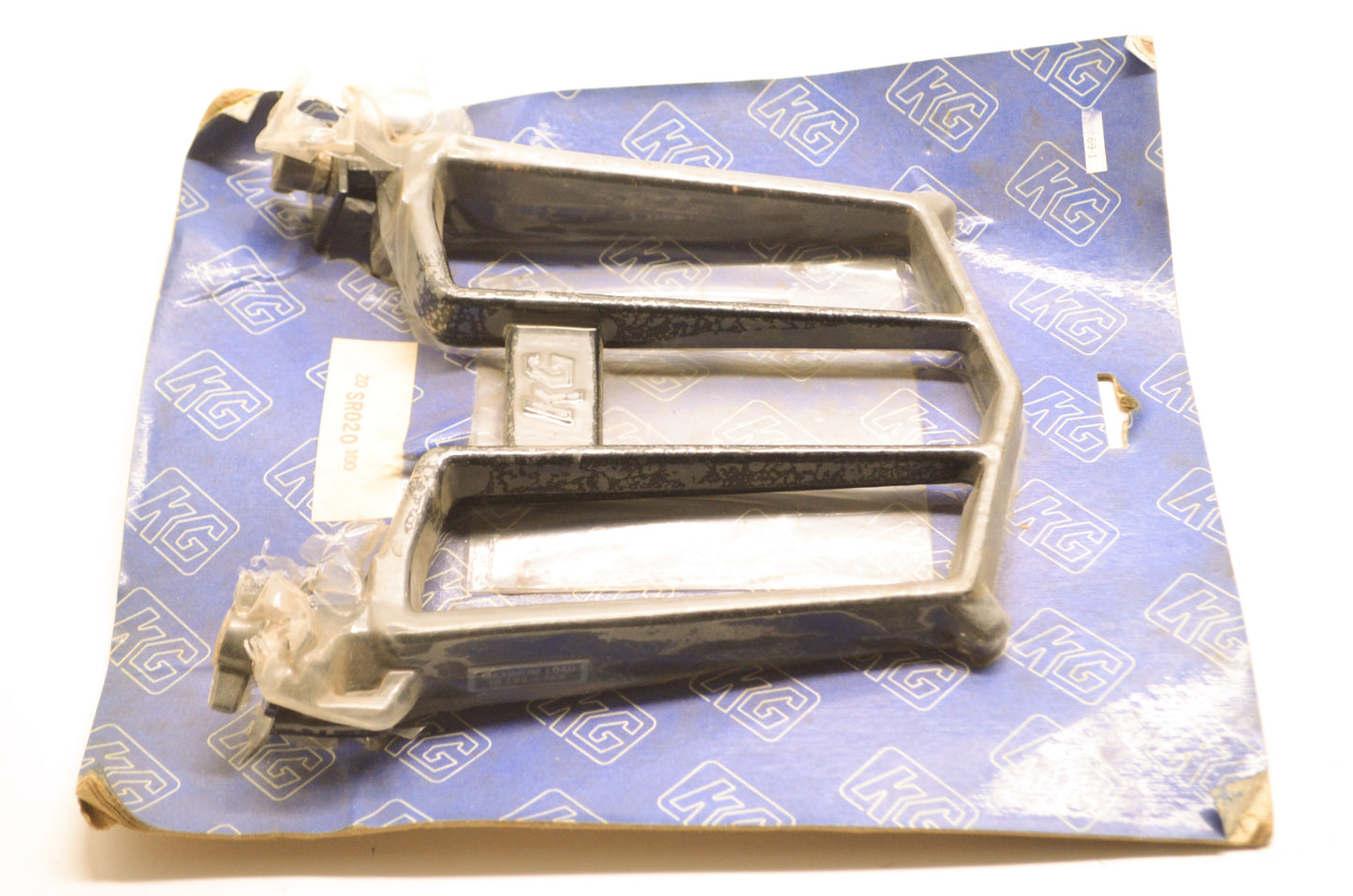 KG SR020 Square Stock Mini Rack NOS