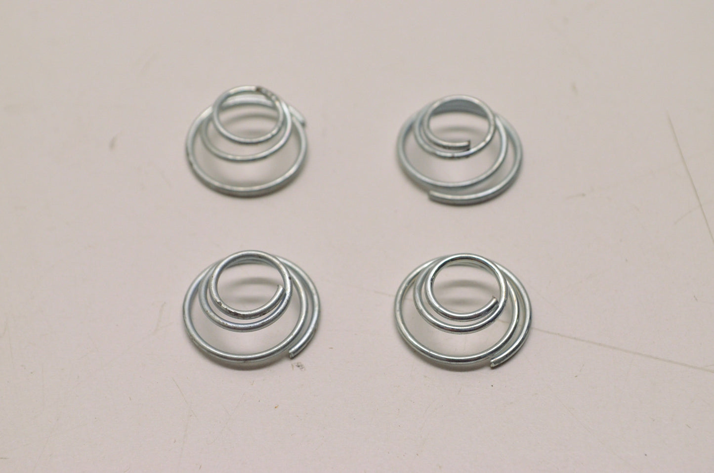 OEM Harley-Davidson 37574-44 Clutch Spring Qty 4 NOS
