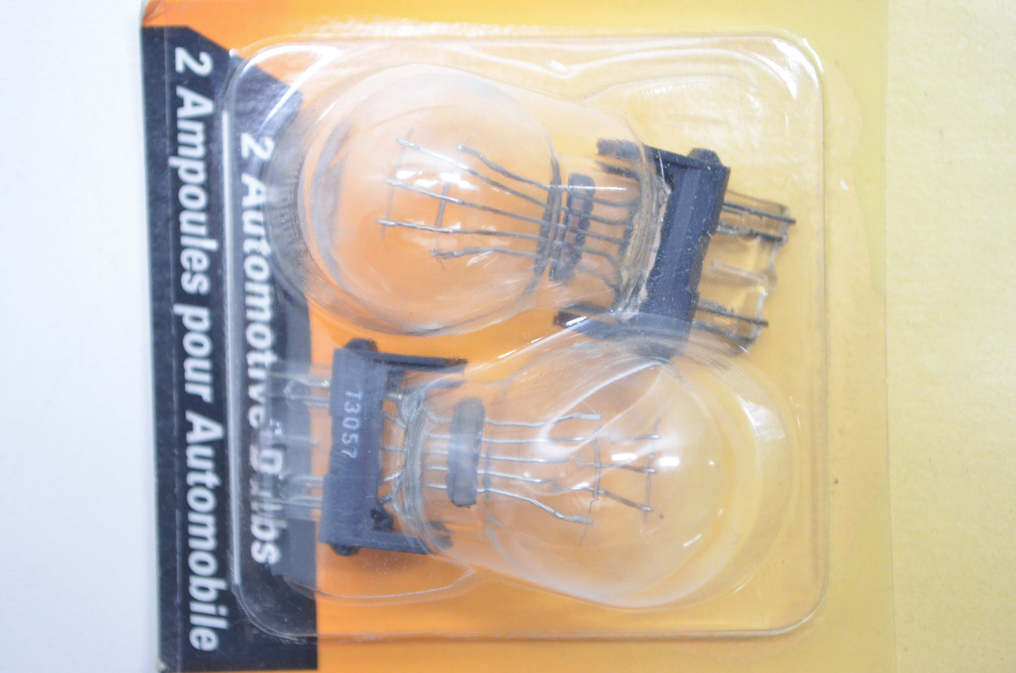 New GE Turn Signal Stop Tail Parking Bulbs QTY 2 NOS