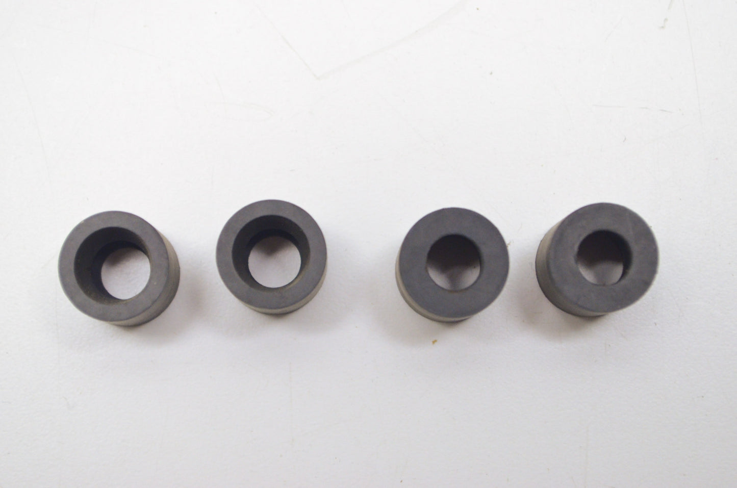 New Mercury Seal QTY 4 NOS