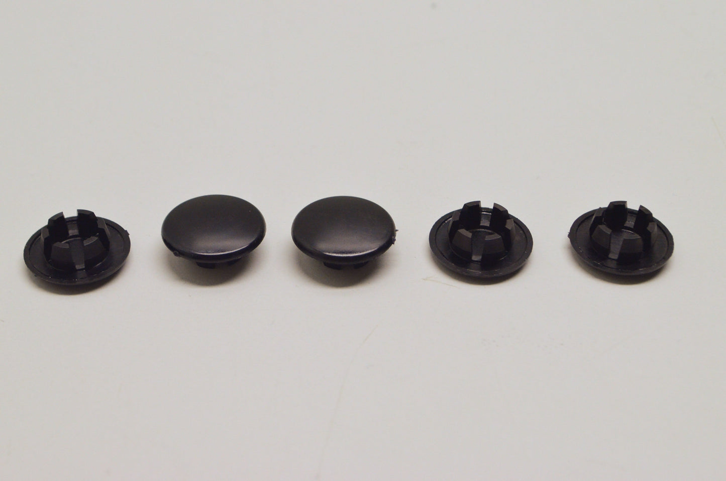 Quicksilver Plastic Plug Qty 5 NOS