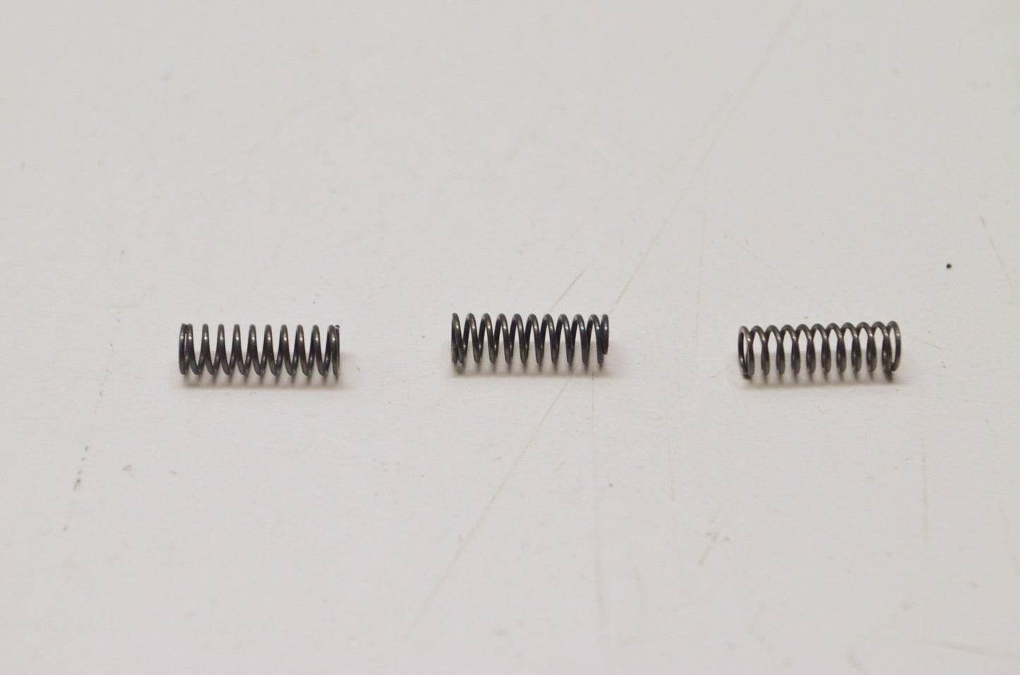 OEM Yamaha 90501-052G5-00 Compression Spring Qty 3 NOS