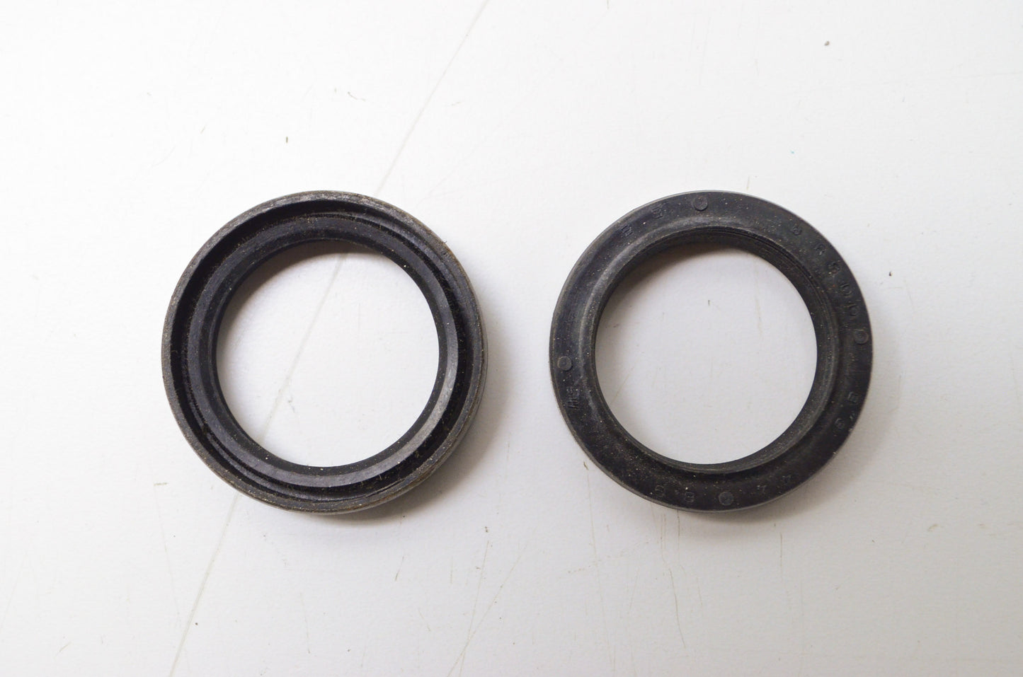 Fork Seal 33x44x8.9 Honda CB350 Qty 2 NOS