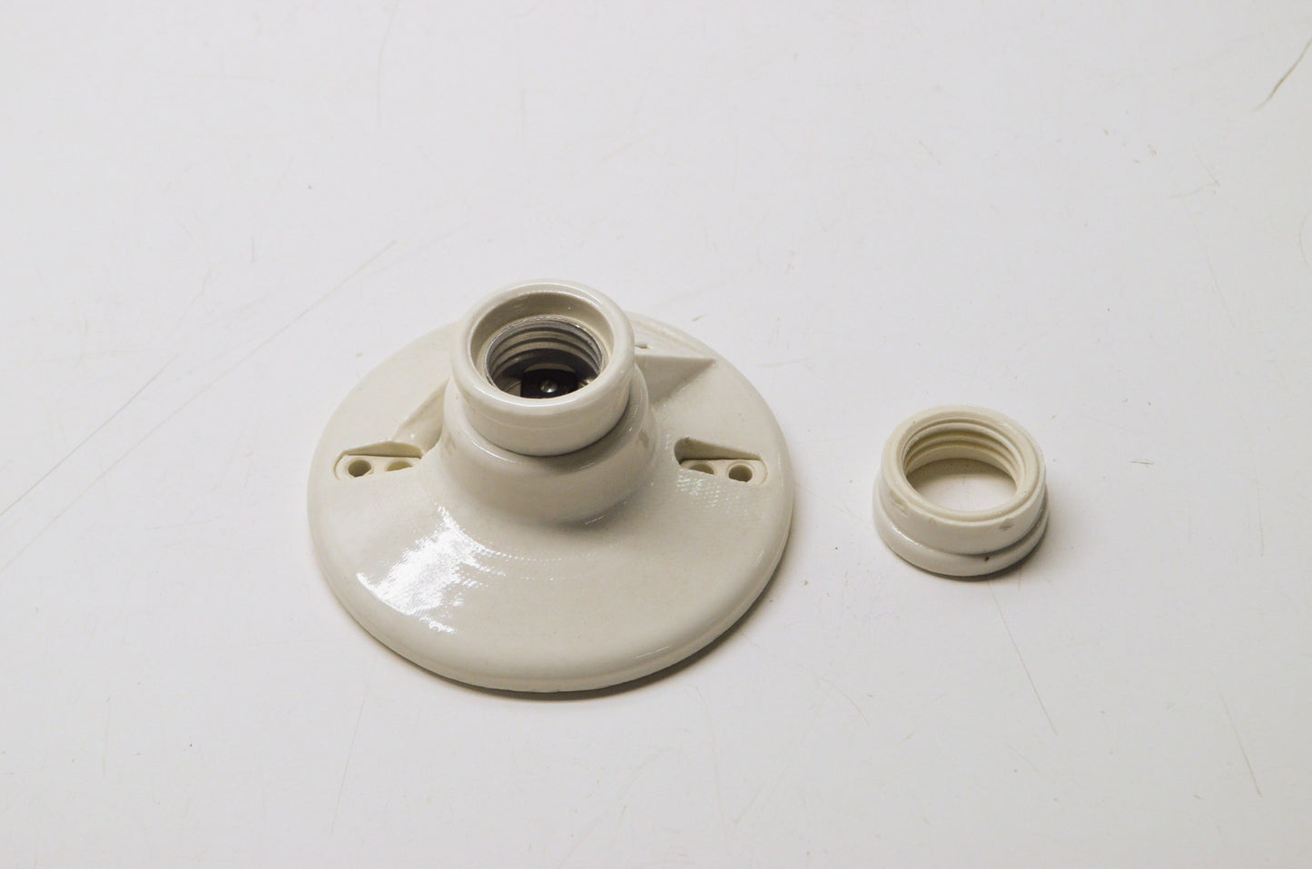 Porcelain Pull Chain Lamp holder NOS