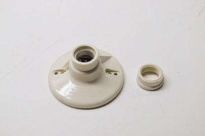 Porcelain Pull Chain Lamp holder NOS