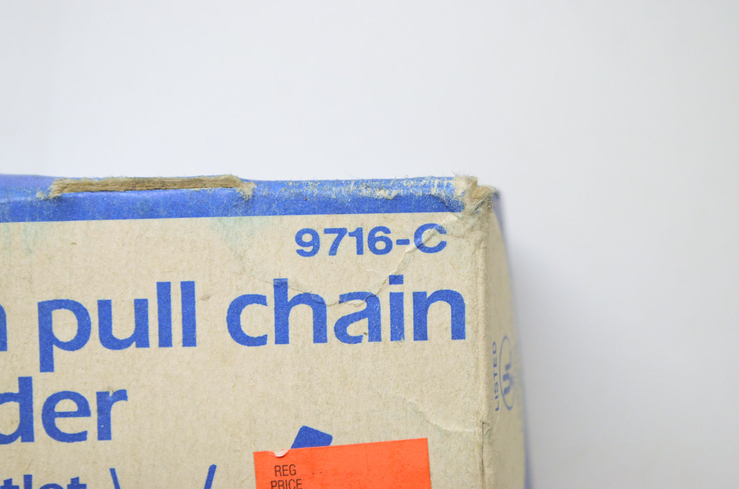 Porcelain Pull Chain Lamp holder NOS