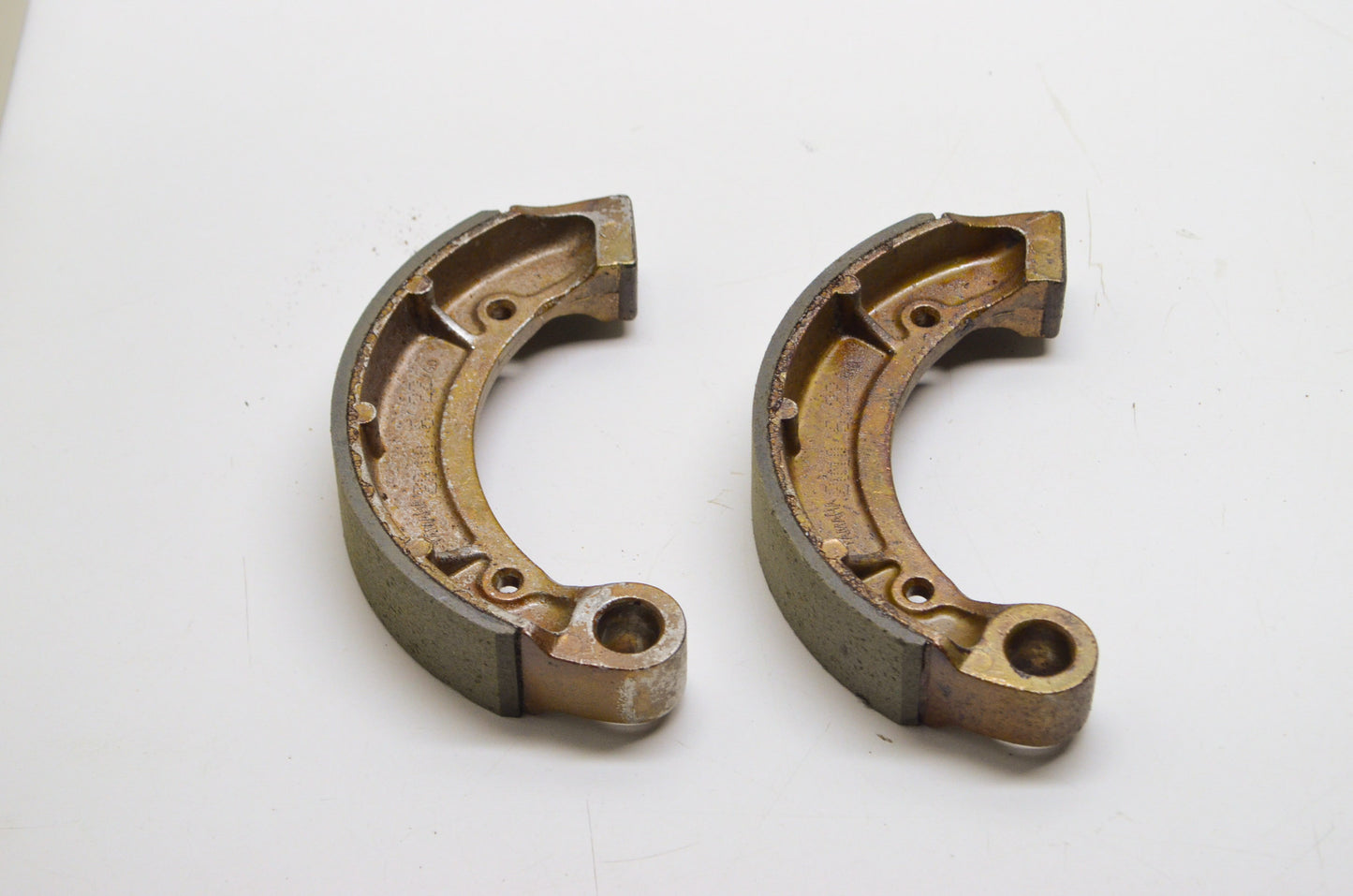 New OEM Yamaha 5VH-WF536-00-00 Brake Shoe Set NOS
