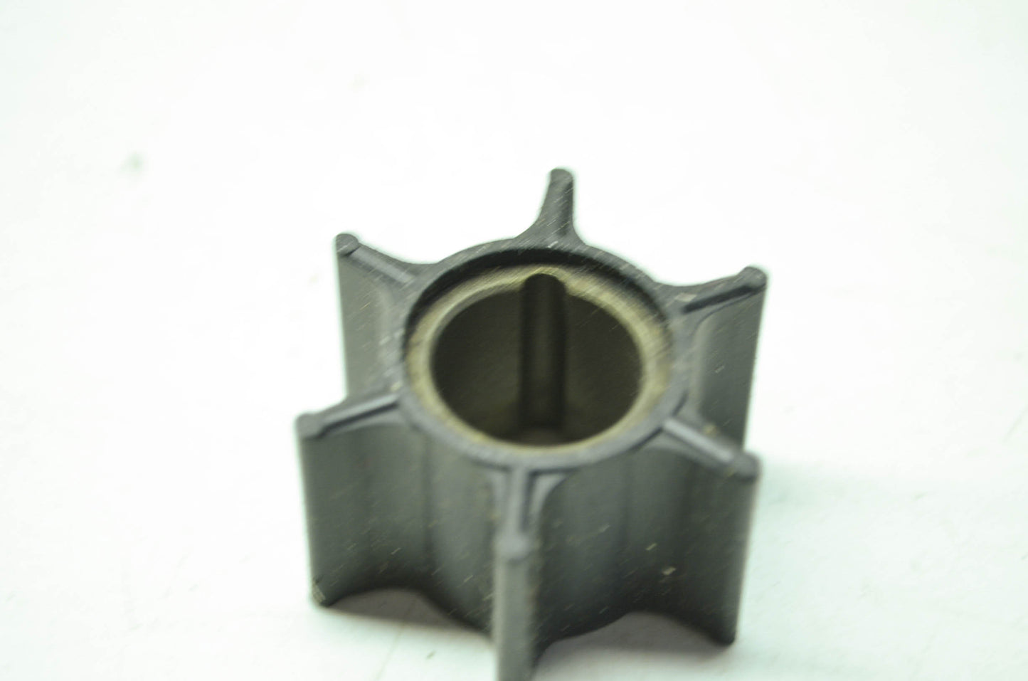 NEW Sierra Mercury Water Pump Impeller 18-3008 NOS