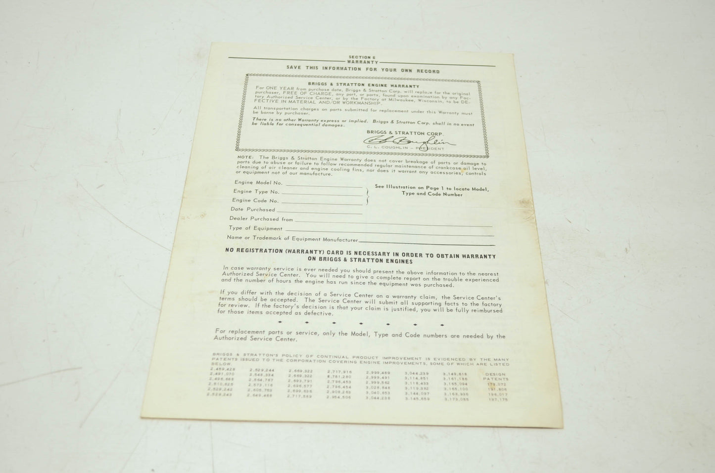 Briggs & Stratton Models 300401-300424 Operating Instructions