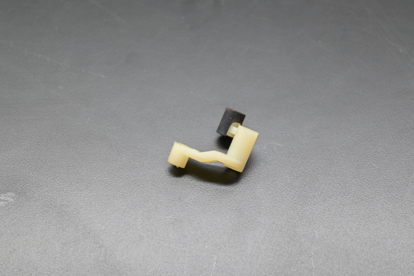 New OEM Husqvarna 501 60 14-01, 501601401 Fuel Tank Assembly Lever NOS