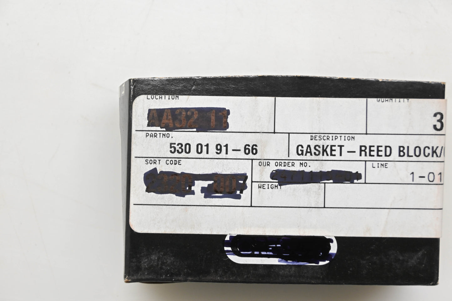 New OEM Husqvarna 530 01 91-66, 530019166 Reed Block & Crankcase Gasket NOS