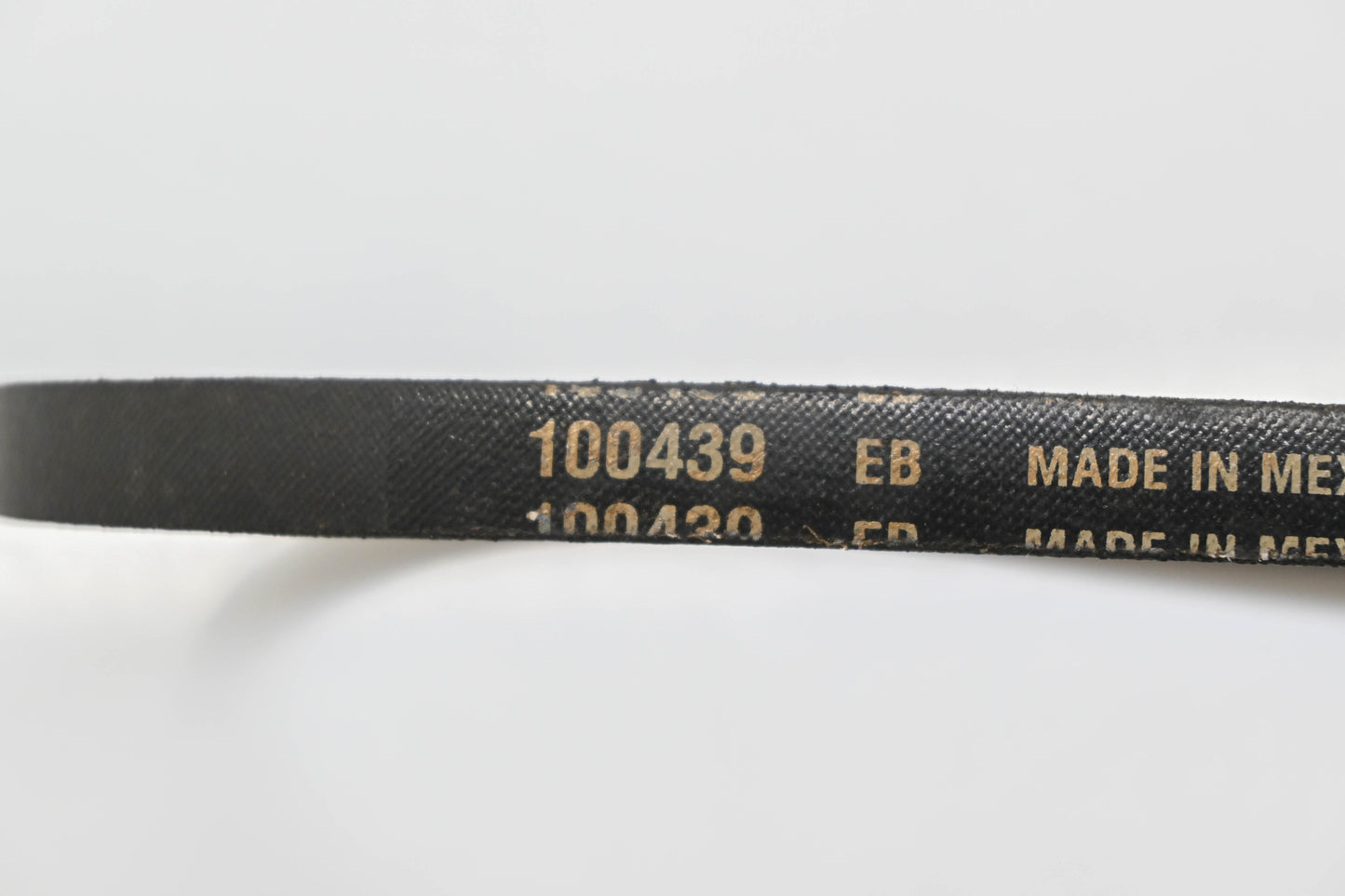 New OEM Husqvarna 100439, 539100439, 539 10 04-39 Rake Drive V-Belt NOS