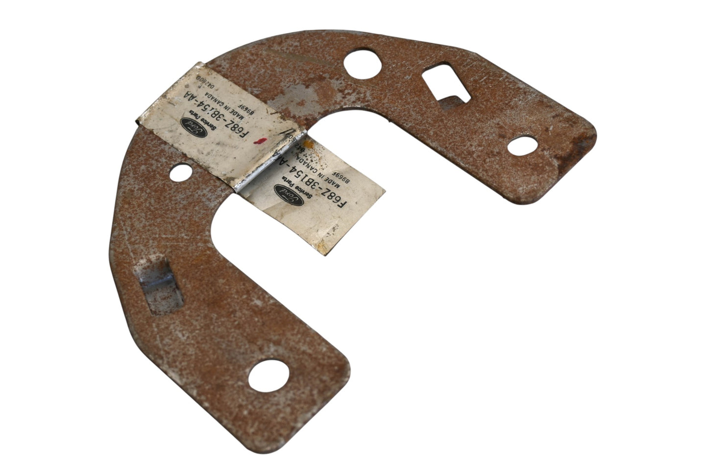 New OEM Ford F68Z-3B154-AA Front Right Fender Shock Reinforcement Plate NOS