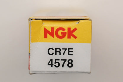 NGK CR7E, 4578 Spark Plug NOS