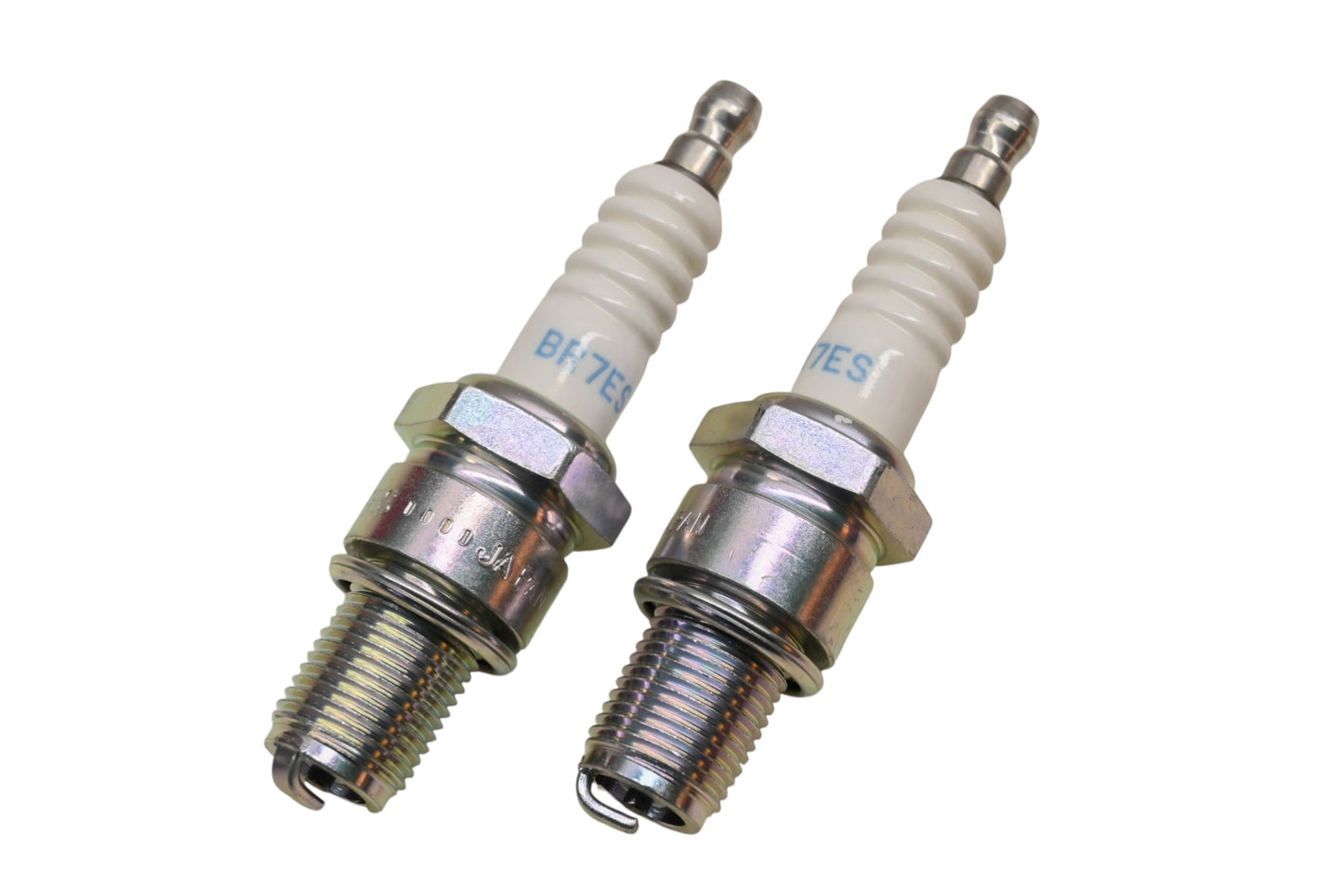 NGK BR7ES, 5122 Spark Plugs Qty 2 NOS