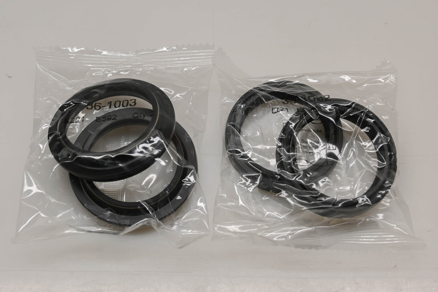 All Balls 22-56137 43 x 55 x 9.5/10.2mm Fork Seal Kit NOS