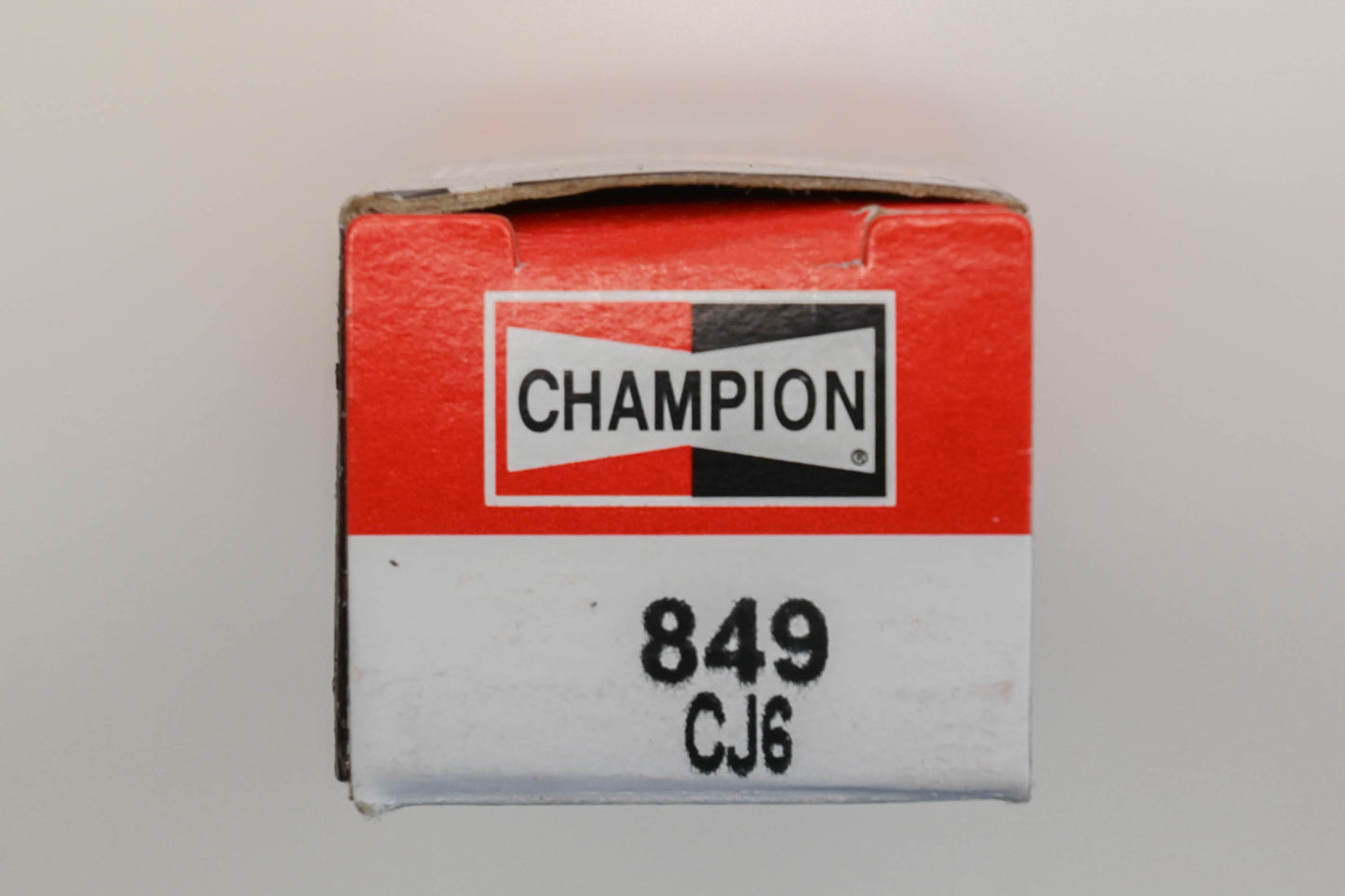 Champion CJ6 Copper Spark Plugs Qty 2 NOS