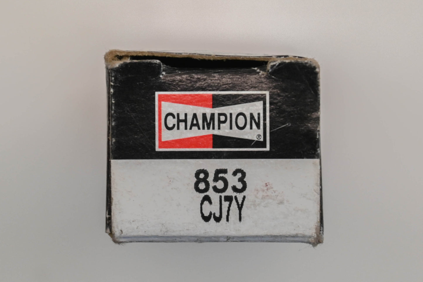 Champion CJ7Y Copper Spark Plugs Qty 2 NOS