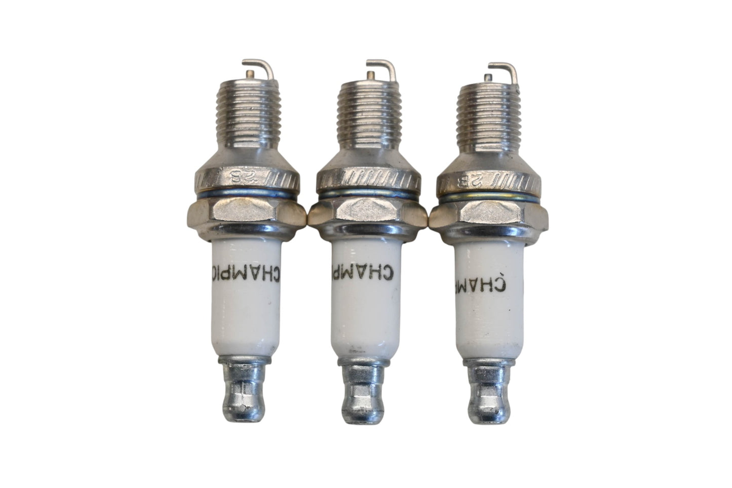 Champion RDZ4H Copper Spark Plugs Qty 3 NOS