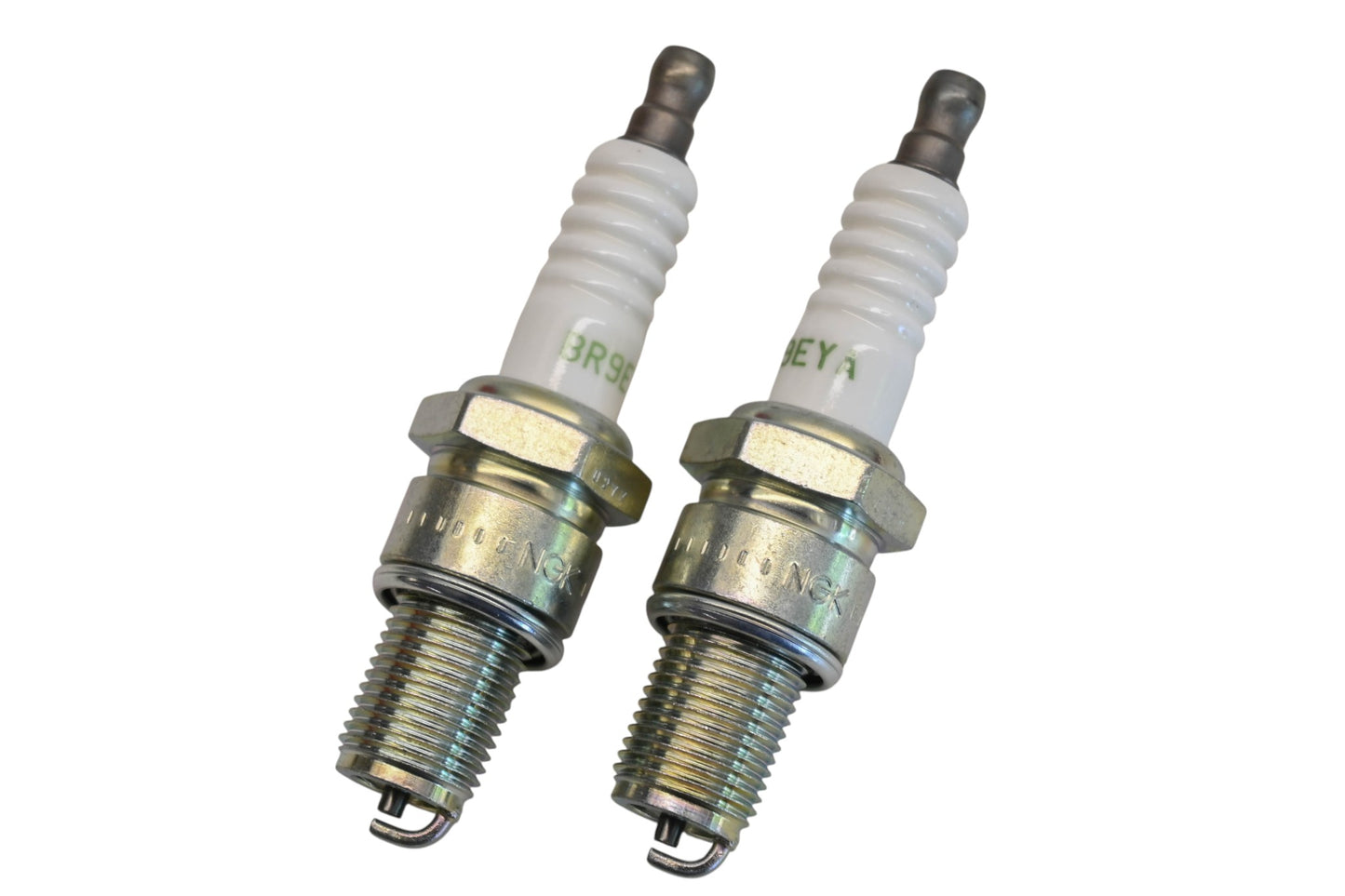 NGK BR9EYA V-Power Spark Plugs Qty 2 NOS