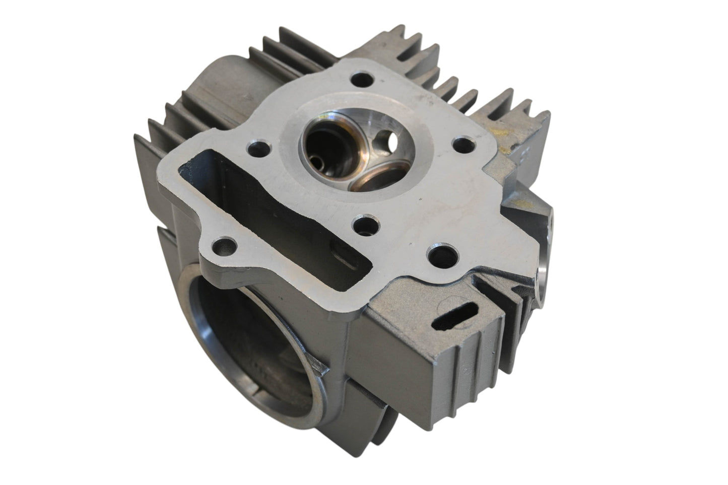 UMAmerica LC152FMH-2.01-4 110cc Cylinder Head NOS