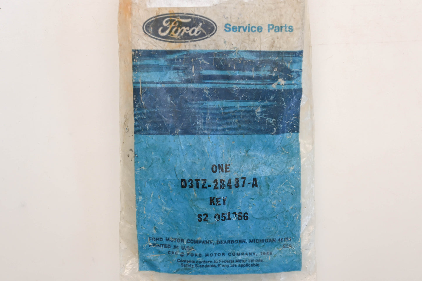 New OEM Ford D3TZ-2B487-A Disc Brake Caliper Support Key NOS