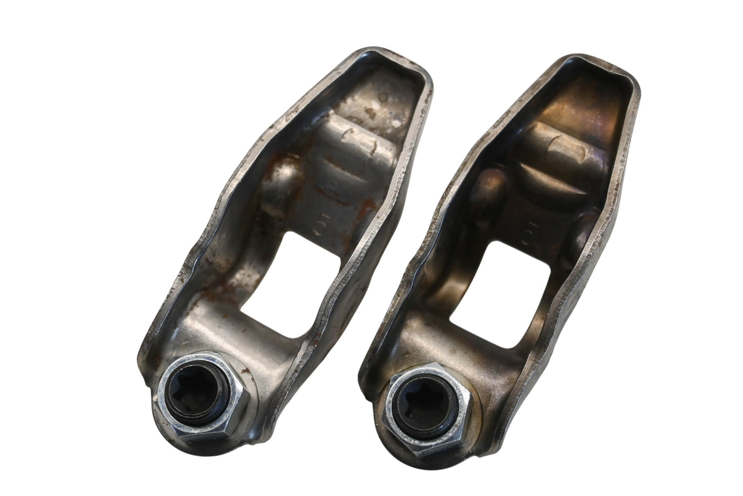 New OEM Briggs & Stratton 690972 Rocker Arms Qty 2 NOS