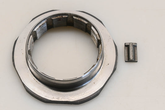 New OEM Mazda ZZM0-33-042, F3TZ-3N105-A Hub Repair Kit NOS