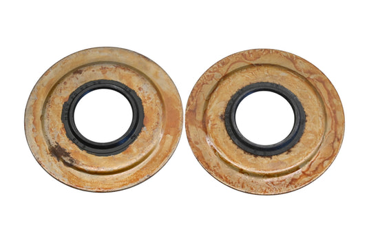 New OEM Yamaha 93104-20068-00 Oil Seals Qty 2 NOS