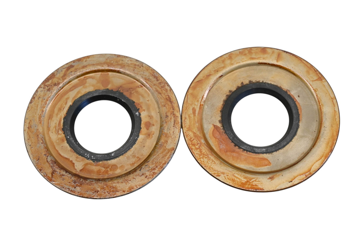 New OEM Yamaha 93104-20068-00 Oil Seals Qty 2 NOS