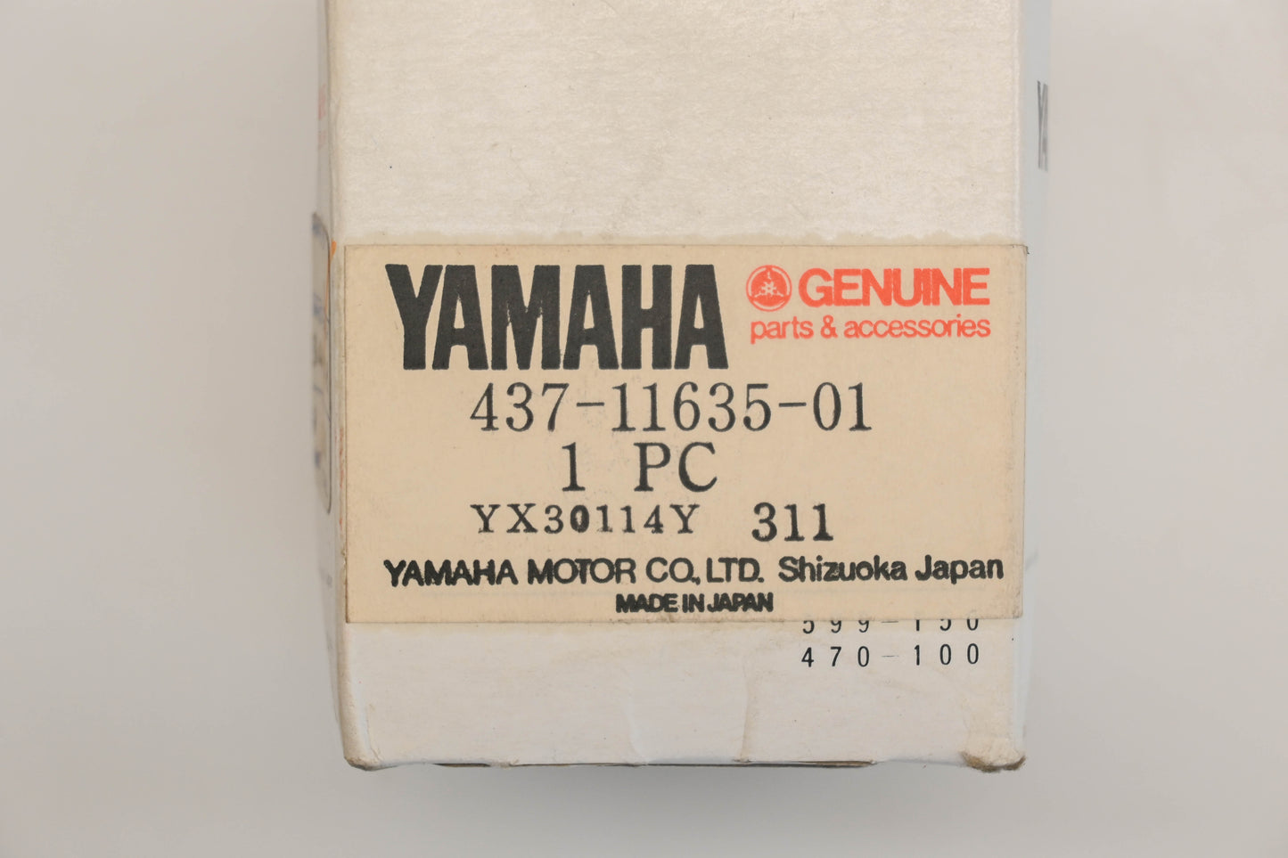 New OEM Yamaha 437-11635-01-00 O/S 0.25 Piston NOS