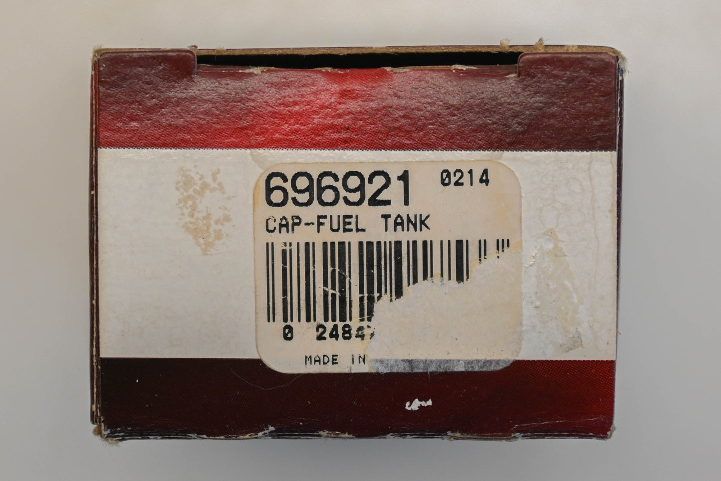 New OEM Briggs & Stratton 696921 Fuel Tank Cap NOS