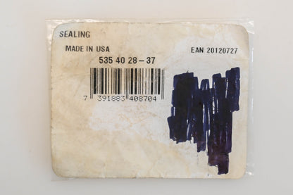 New OEM Husqvarna 535 40 28-37, 535402837 19 x 32 x 8mm Oil Seal NOS
