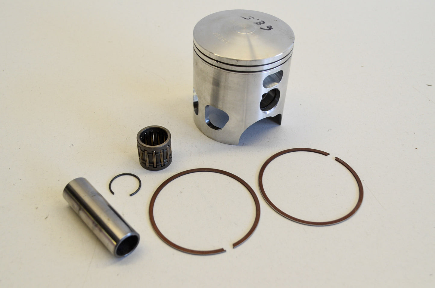 Piston Kit Yamaha Tri Z 250 NOS