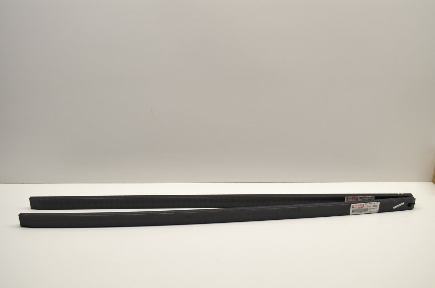 OEM Yamaha SMA-8FU92-00-BK Black 136 Slide Runner Qty 2 NOS