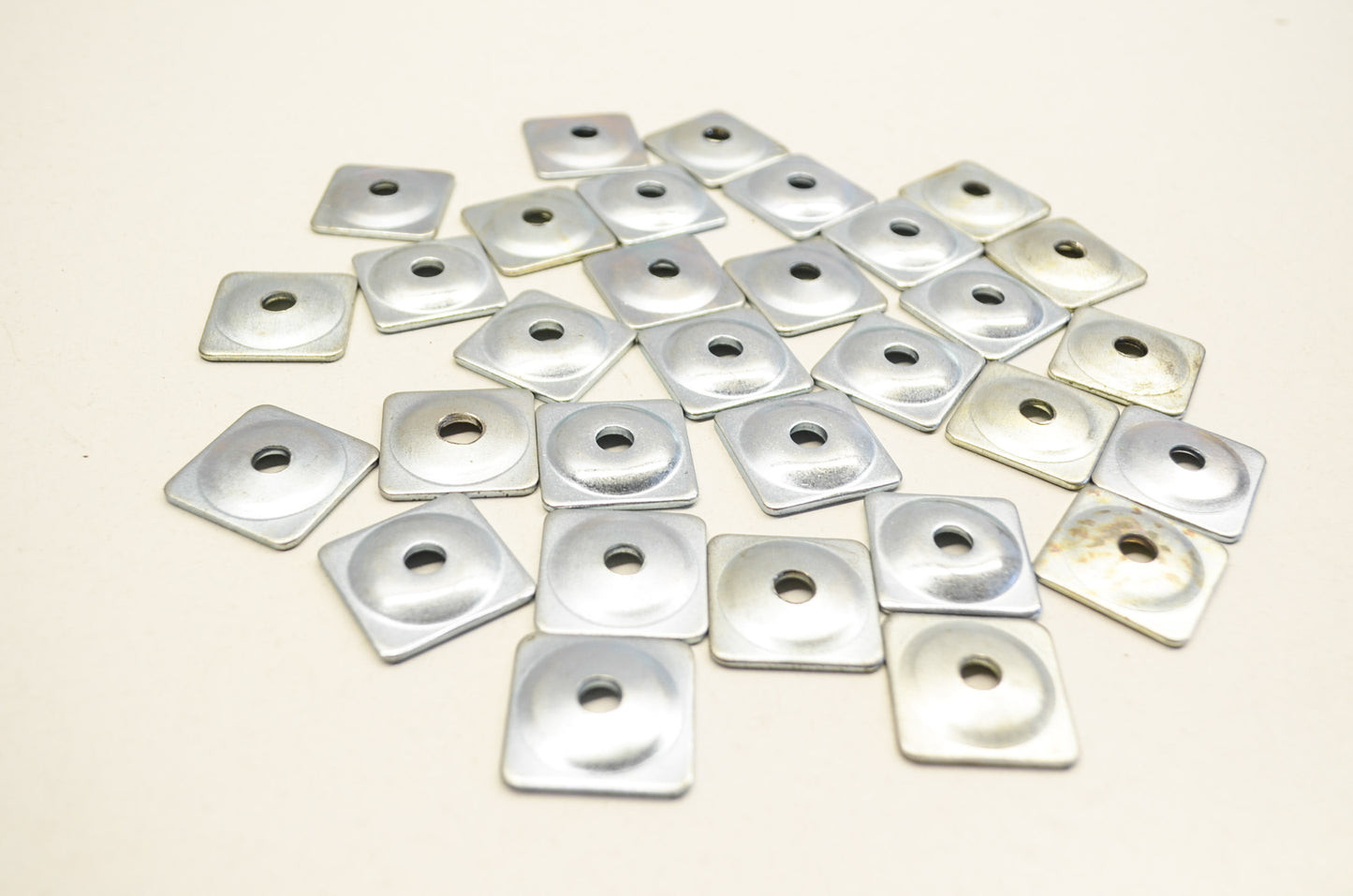 Square Support Plate7mm Qty 31 NOS