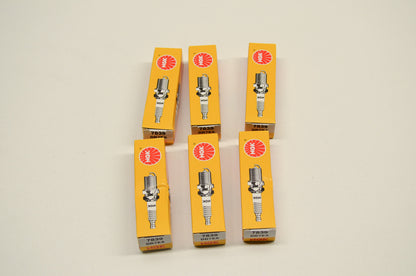 Spark Plugs Set Qty 6 NOS