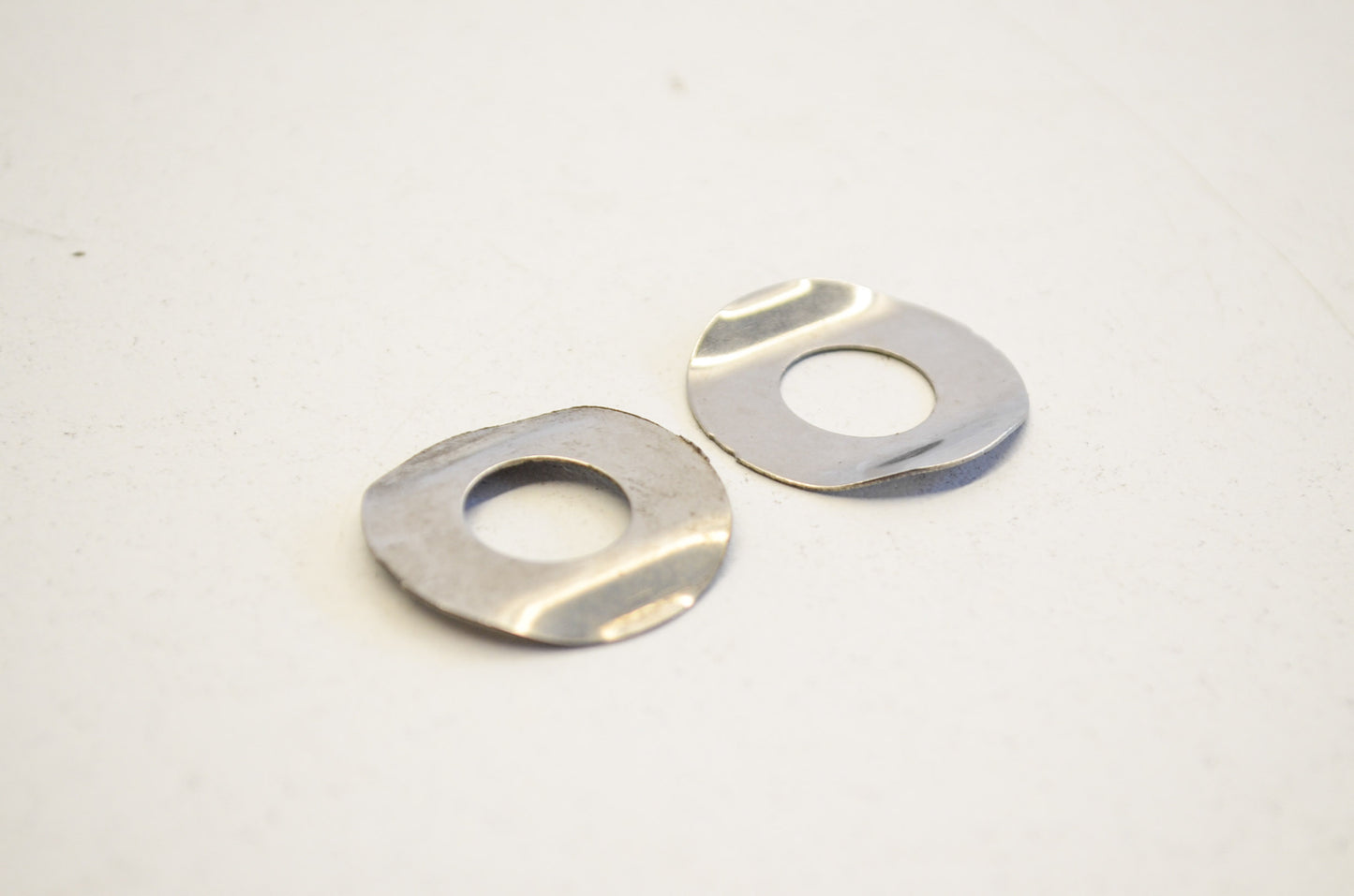 New OEM OMC Spring Washer QTY 2 NOS