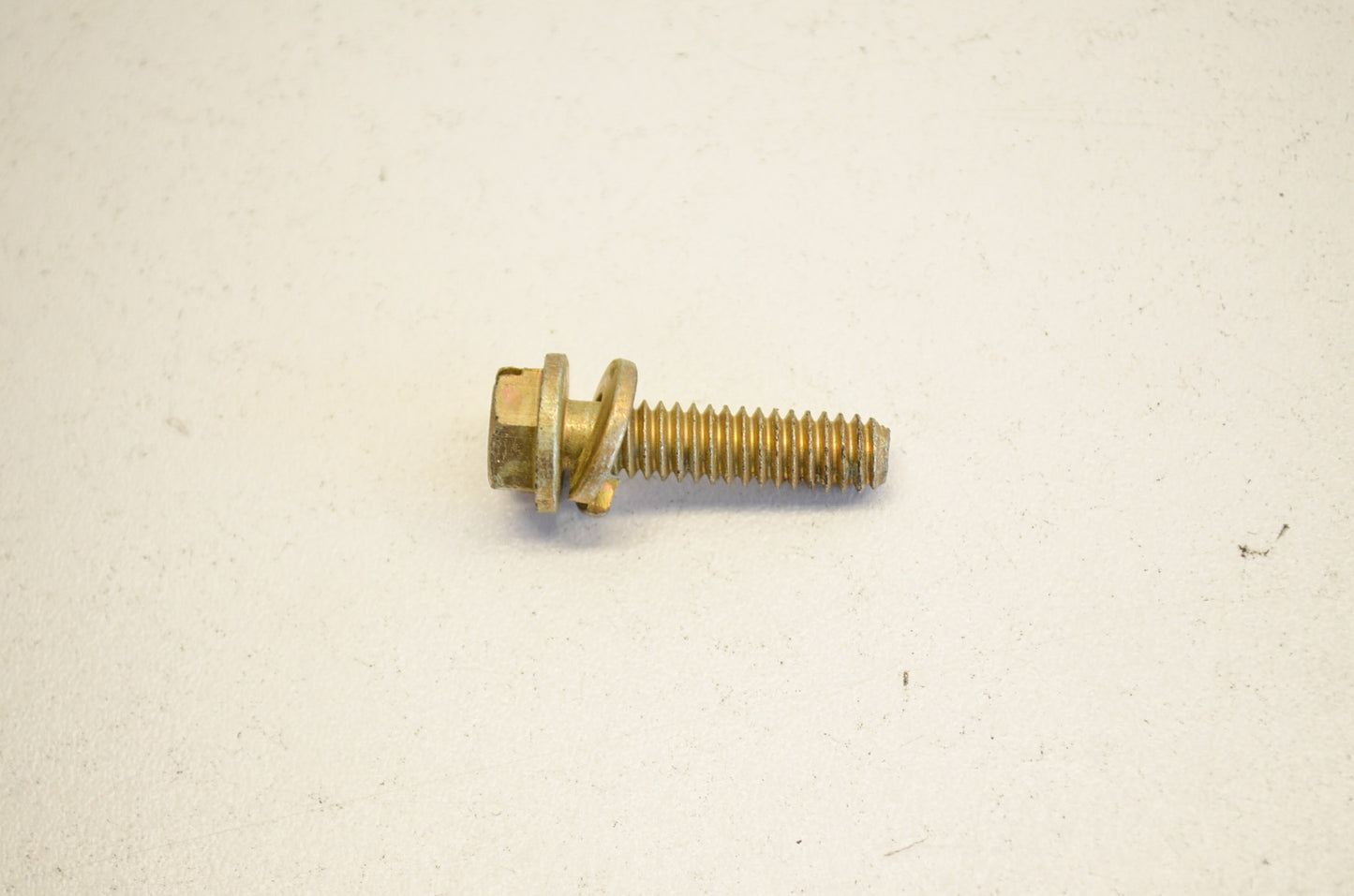New OEM OMC Screw with Washer NOS
