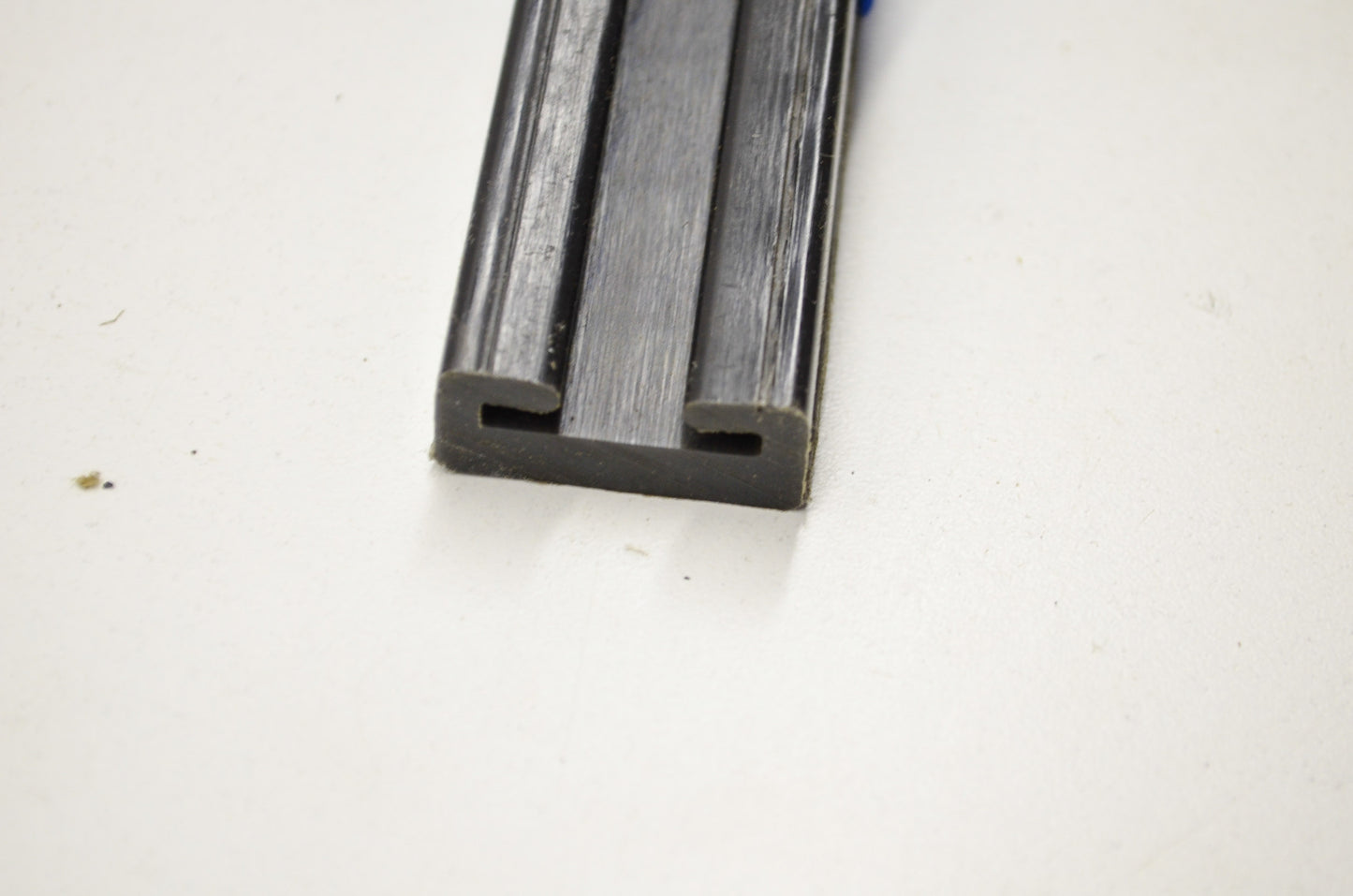 OEM Yamaha 8R4-47421-00-XX Sliding Runner 1 Qty 2 NOS