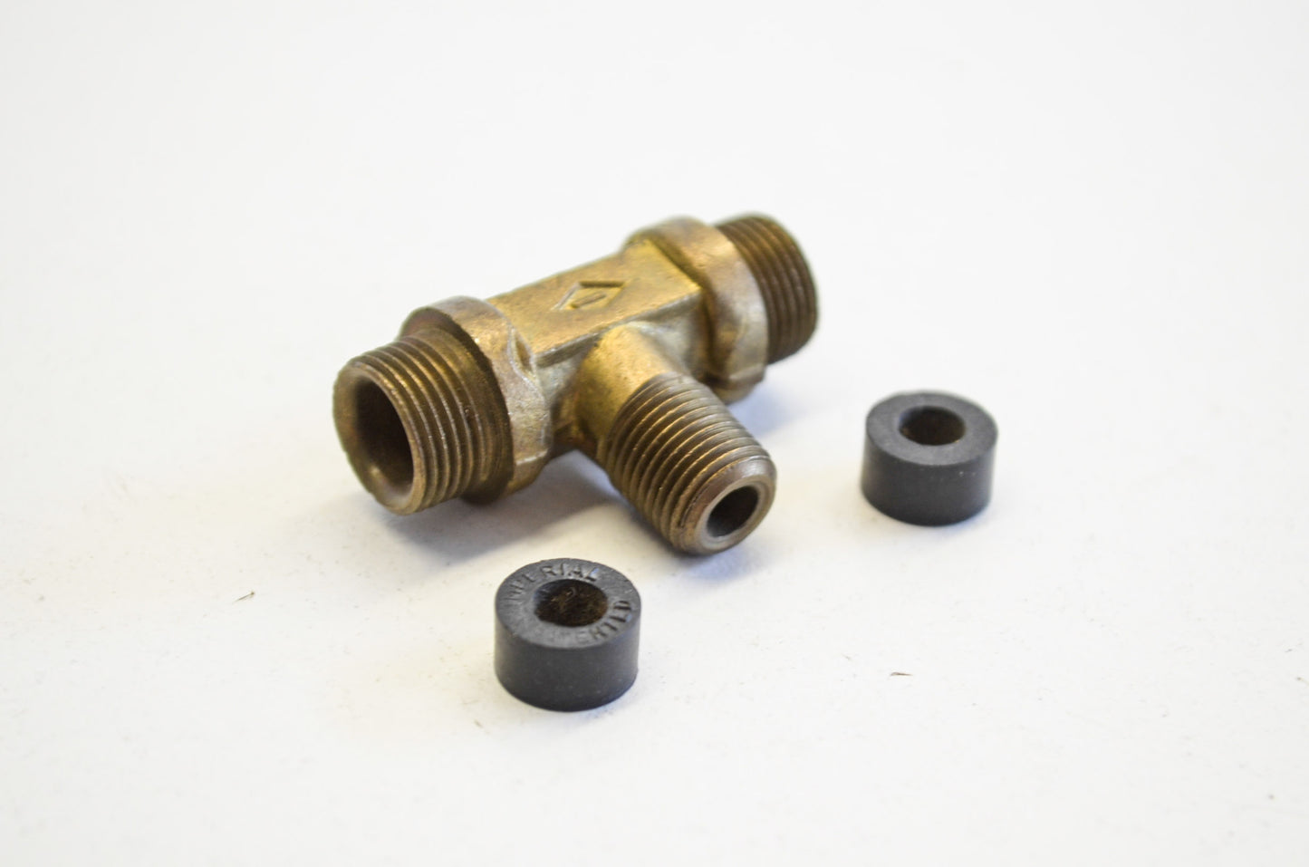 New OEM Mercury Tee Joint NOS