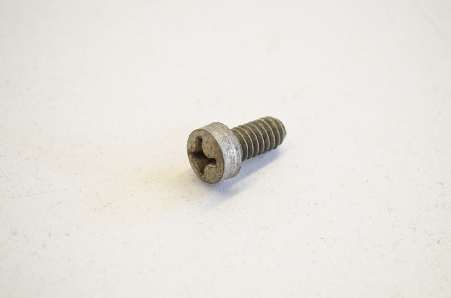 OEM Mercury 10-24222, 10-28713 Screw NOS
