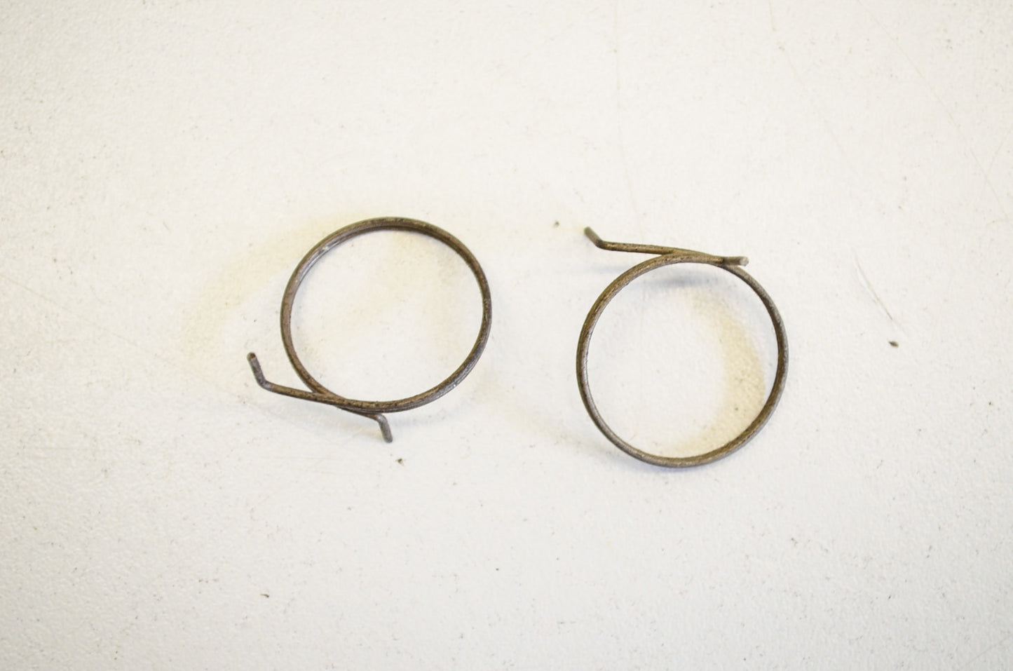 OEM Mercury 24-22604 Spring Qty 2 NOS