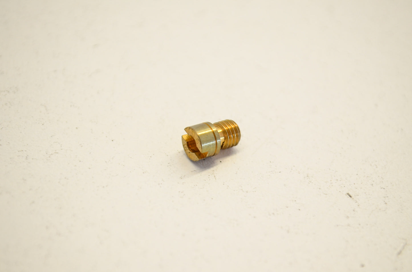 OEM Yamaha 3G2-14231-18-00 Main Jet #90