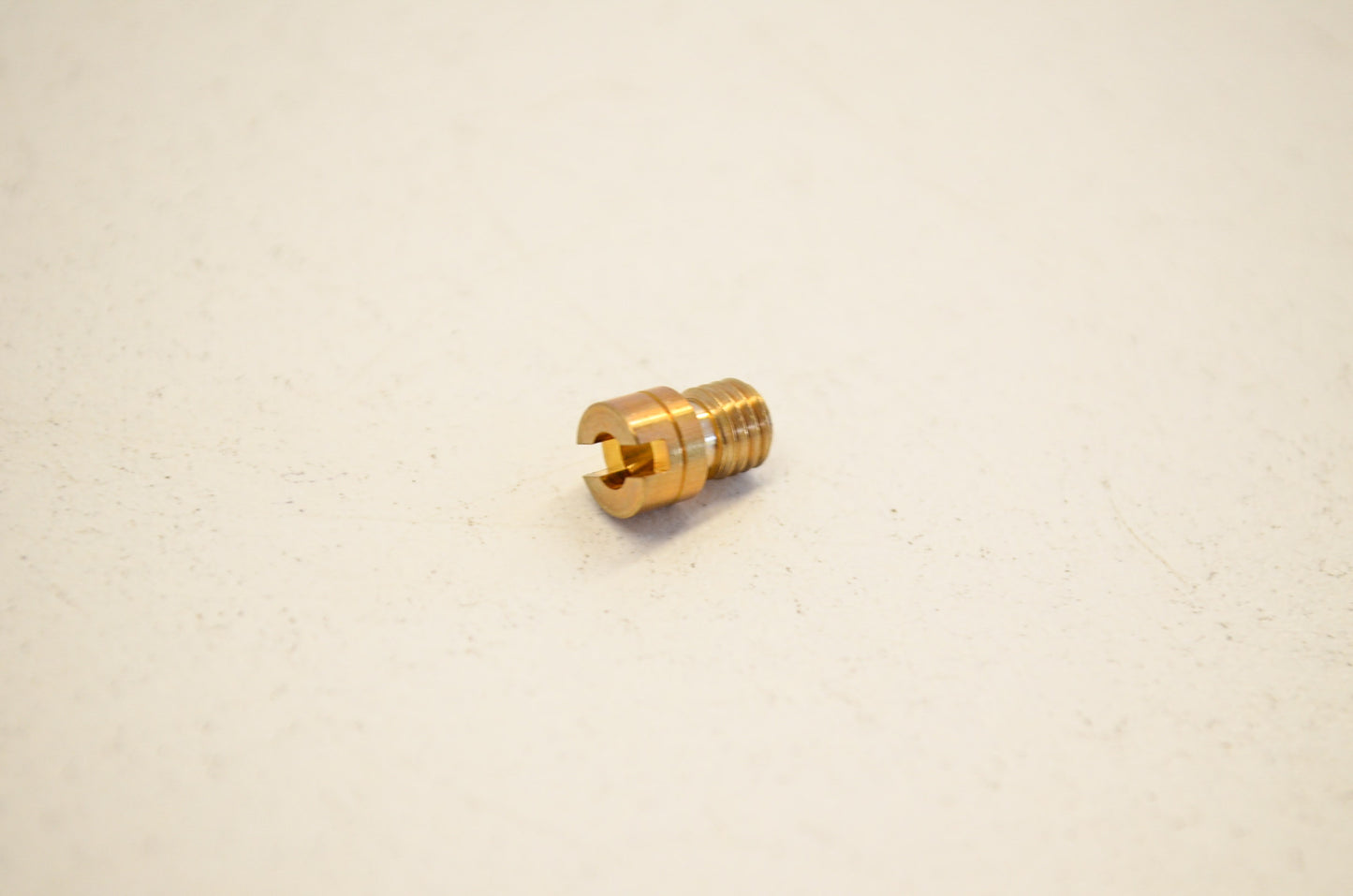 OEM Yamaha 3G2-14231-00-00 Main Jet NOS
